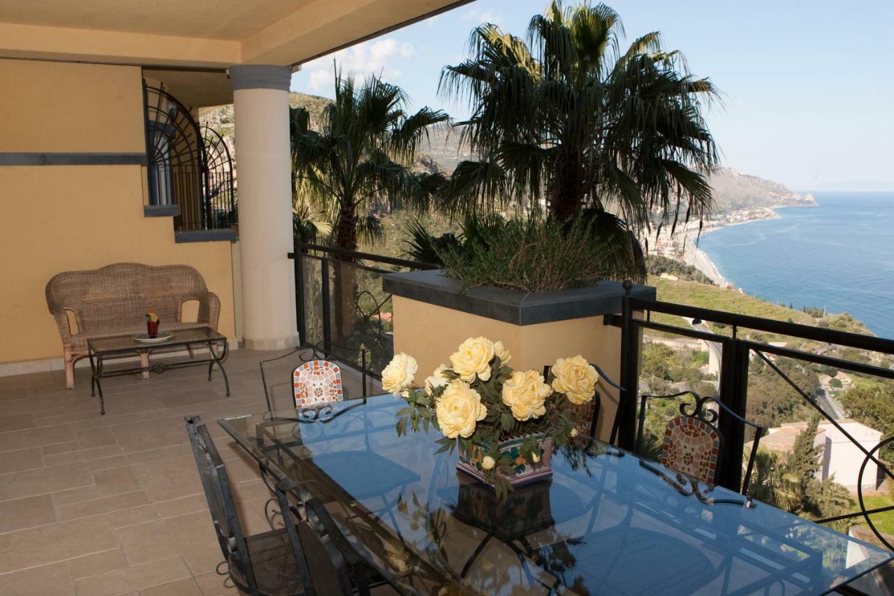 Taormina Seaview Apartment - Taormina Holidays Eksteriør billede