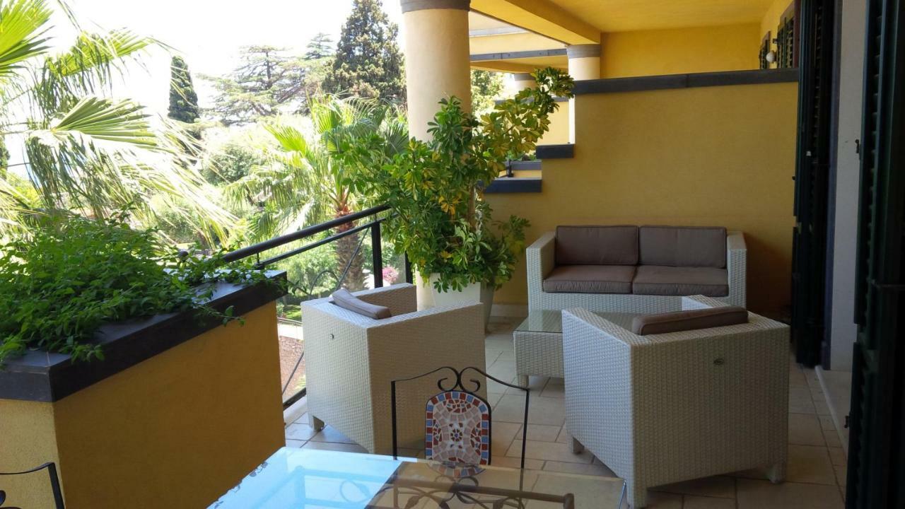 Taormina Seaview Apartment - Taormina Holidays Eksteriør billede