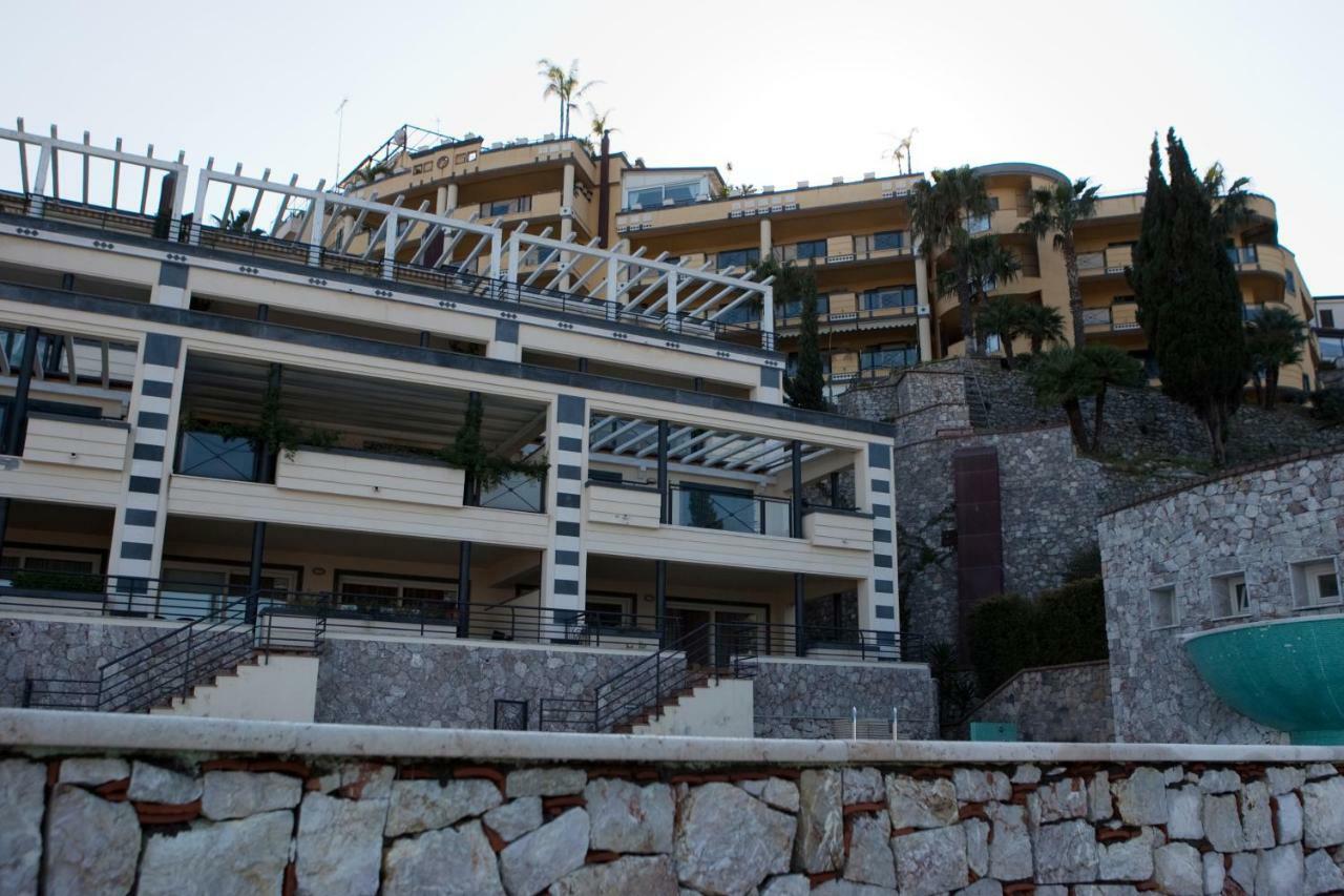 Taormina Seaview Apartment - Taormina Holidays Eksteriør billede